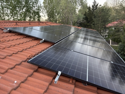 Хибридна покривна ФтЕЦ с мощност 10 kWр - гр.Банкя