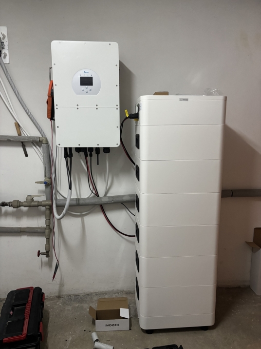Хибридна покривна ФтЕЦ с мощност 9.9 kWр - гр. София