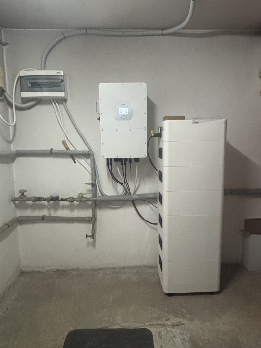 Хибридна покривна ФтЕЦ с мощност 9.9 kWр - гр. София