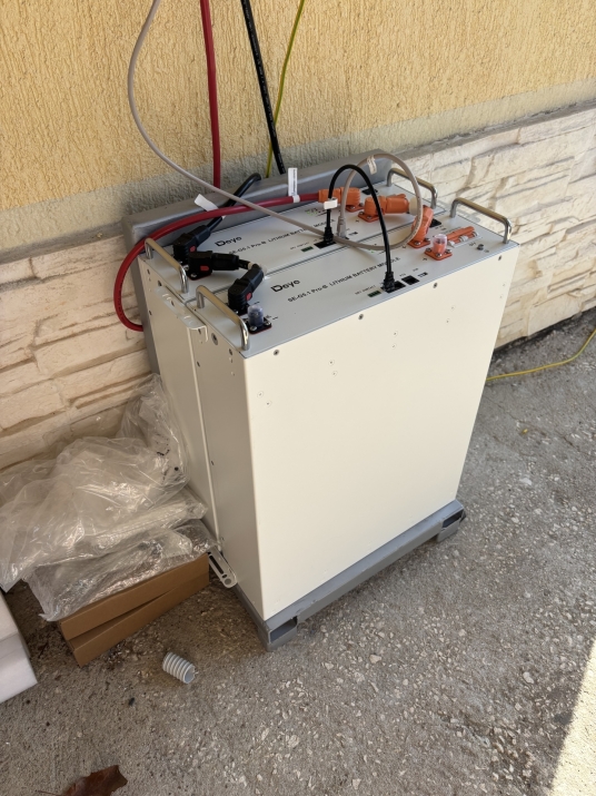 Хибридна покривна ФтЕЦ с мощност 9.9 kWр - гр. Варна