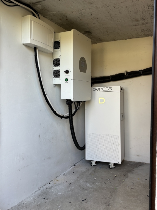 Хибридна покривна ФтЕЦ с мощност 9 kWр - с. Велчево