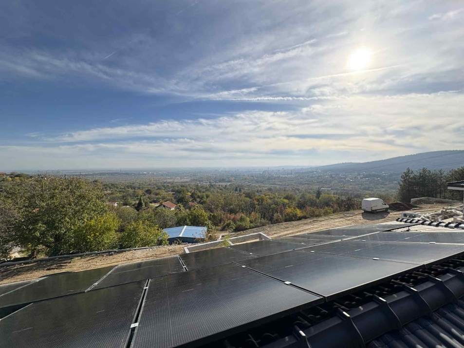 Deye SUN-20K-SG01LP3  + Deye BOS-G 30.72kWh + Risen Solar Full Black 445Wp