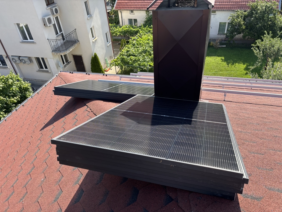 Хибридна покривна ФтЕЦ с мощност 9 kWр - гр. София