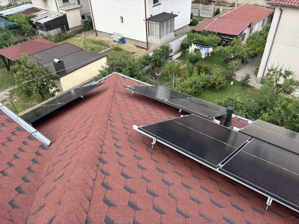 Хибридна покривна ФтЕЦ с мощност 9 kWр - гр. София