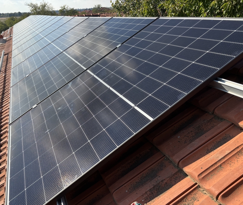 Хибридна покривна ФтЕЦ с мощност 17.8 kWр - с. Прохлада