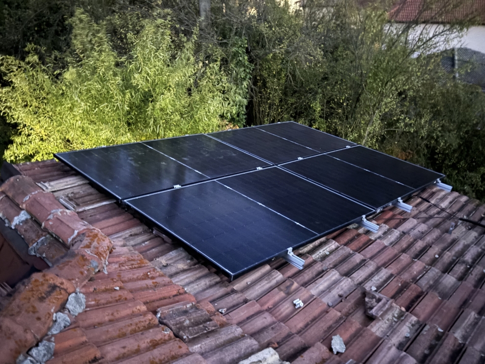 Хибридна покривна ФтЕЦ с мощност 10 kWр - гр. Габрово