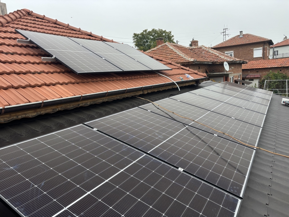 Хибридна покривна ФтЕЦ с мощност 5 kWр - с. Доситеево