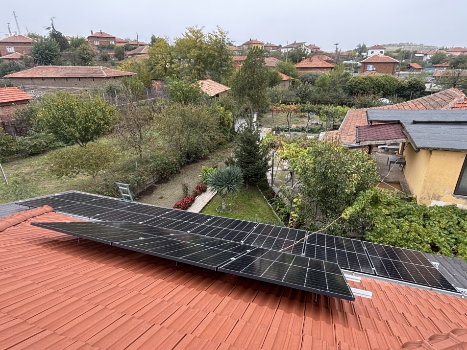Хибридна покривна ФтЕЦ с мощност 5 kWр - с. Доситеево