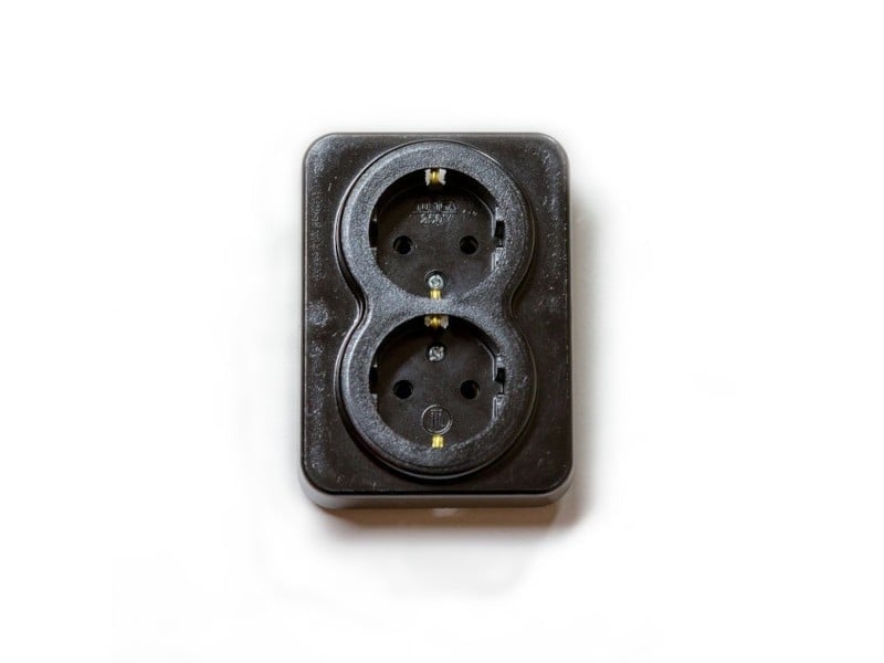 Контакт за скрит монтаж, 16А, 250V - двоен, черен | SHC systems